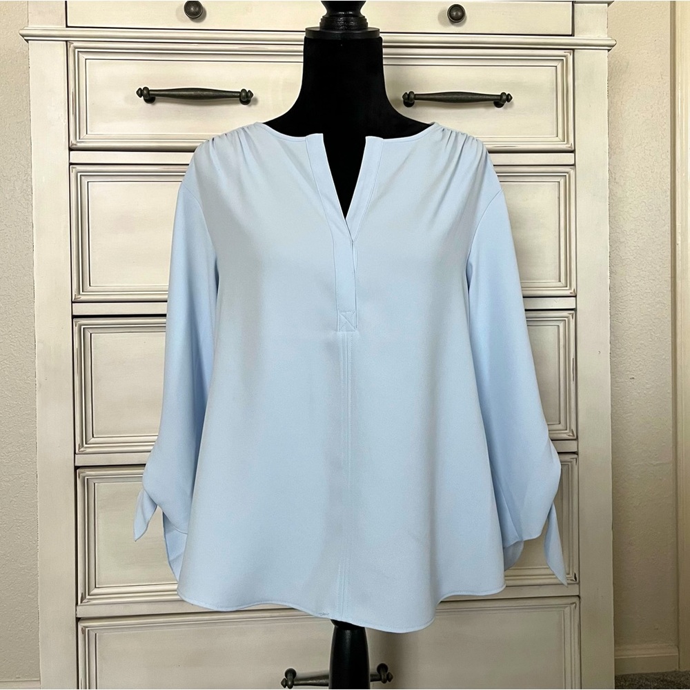 Nic+Zoe Baby Blue Flowing Top M